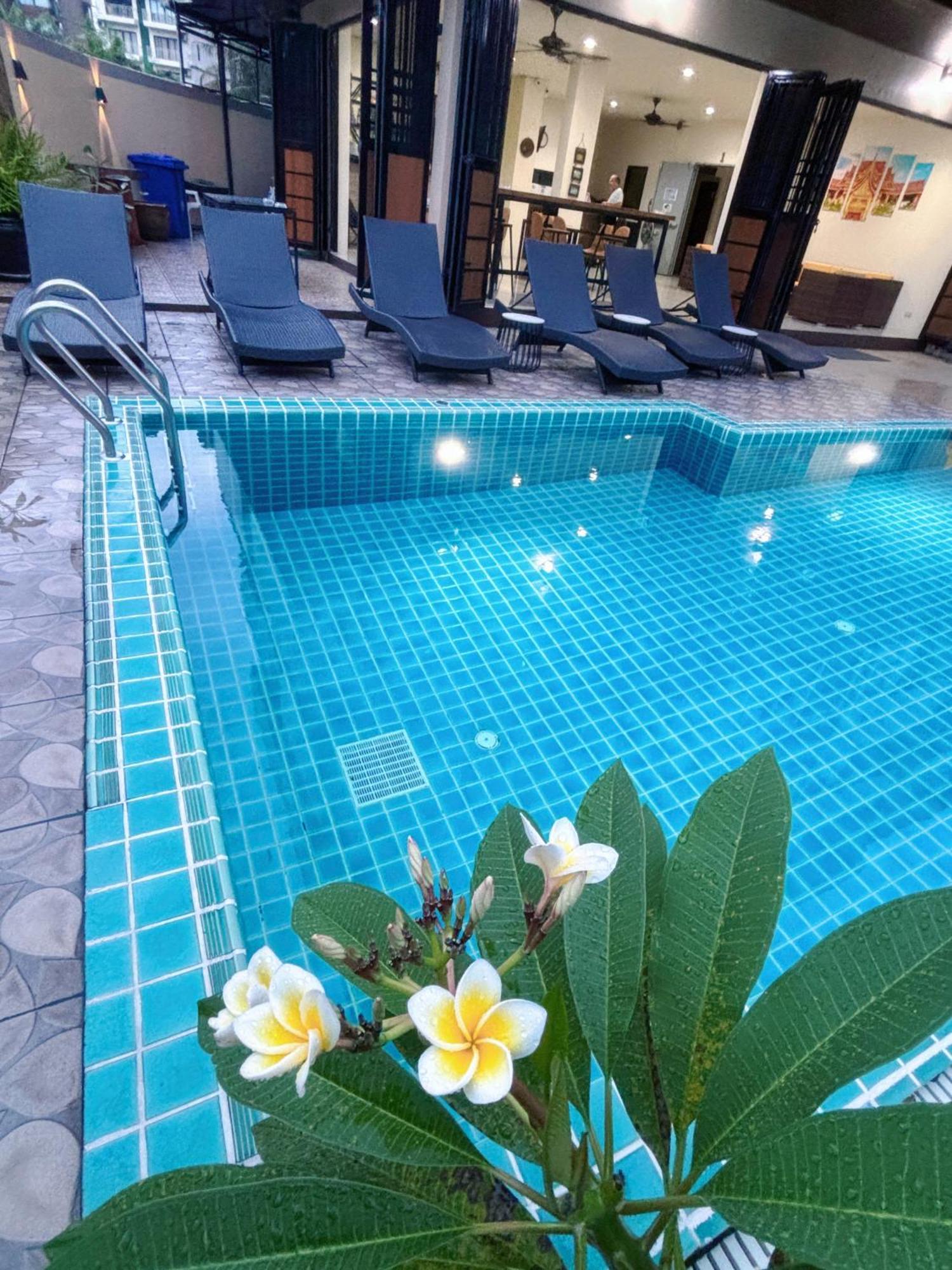 Апарт отель Patong Pool House Экстерьер фото