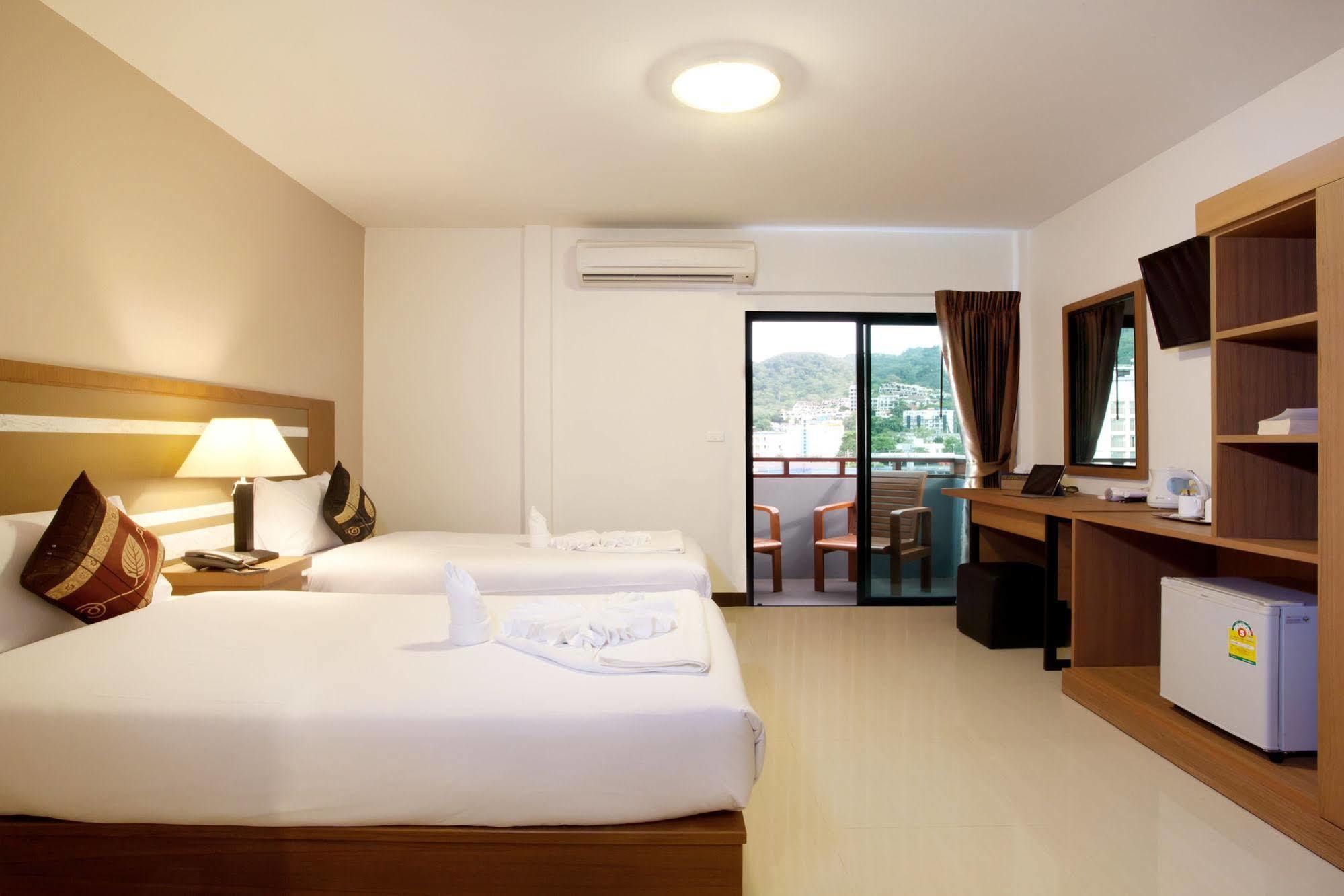 Апарт отель Patong Pool House Экстерьер фото